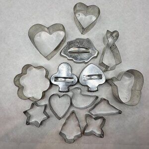 Vintage Aluminum Cookie Cutters Set Of 14 With Handles Hearts Flower Duck‎ Tree